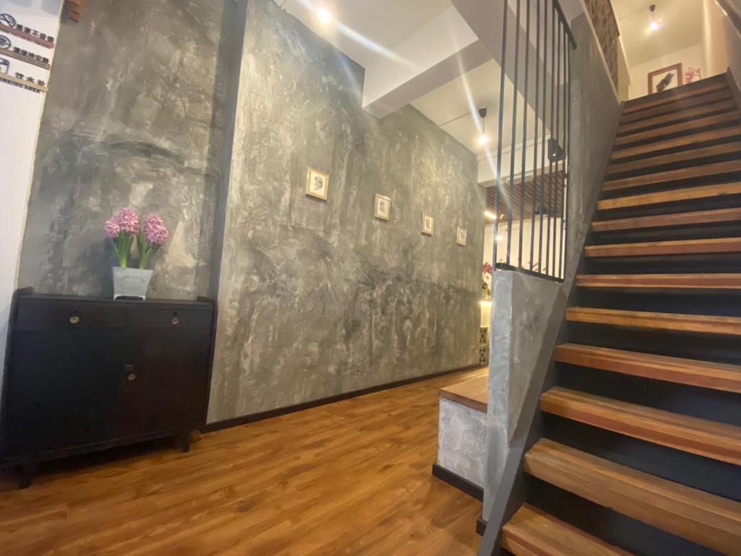 Kuching Hotel Dış mekan fotoğraf
